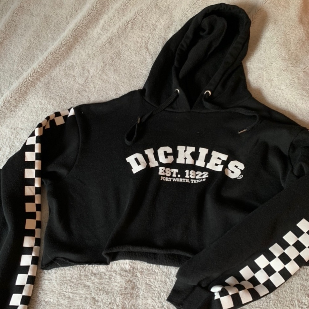 Cropped Dickie’s Hoodie